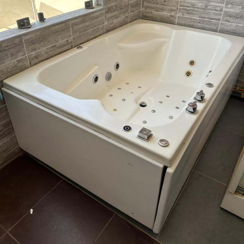 Tina Hidromasaje Iguazu – ENTREGA PISCO